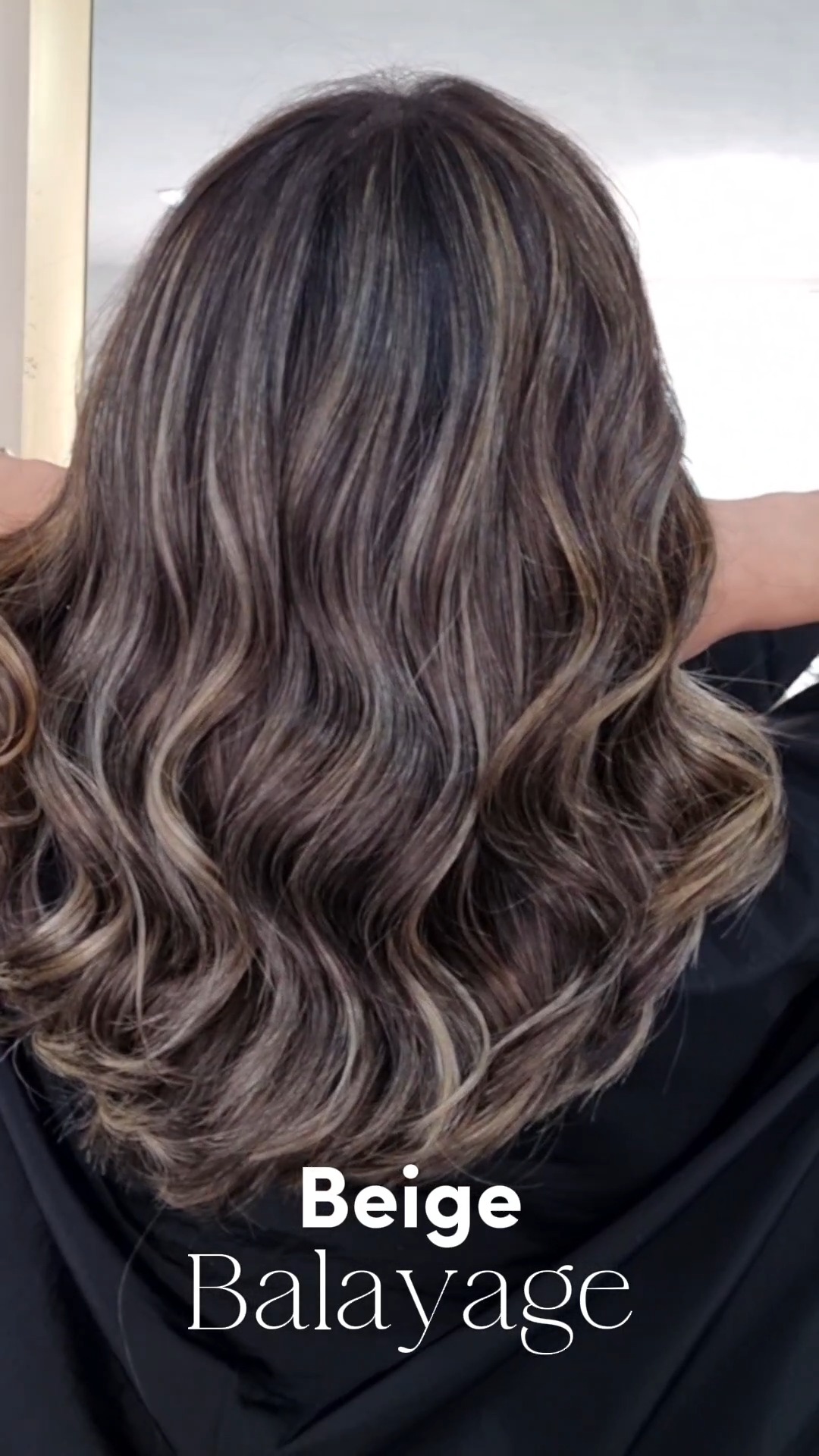 Beige Balayage: Luz y sofisticación. ✨ Dimensión perfecta para un look natural y radiante. Un diseño de color que habla por sí solo.

Agenda tu cita hoy 👇 
55 4078 8398 
DM Av. de Las Fuentes 567, Jardines del Pedregal, CDMX

#BeigeBalayage #BalayageCDMX #JardinesDelPedregal #DiseñoDeColor #Pedregal #EstilistasCDMX #CabelloSano #HairTransformation